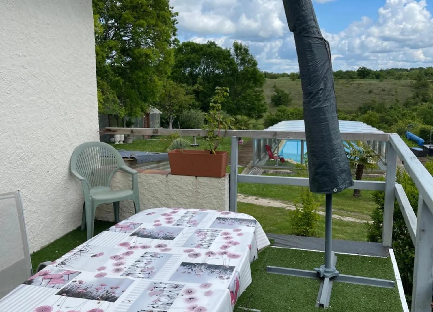 Guest house Villa Le Paradis Pern